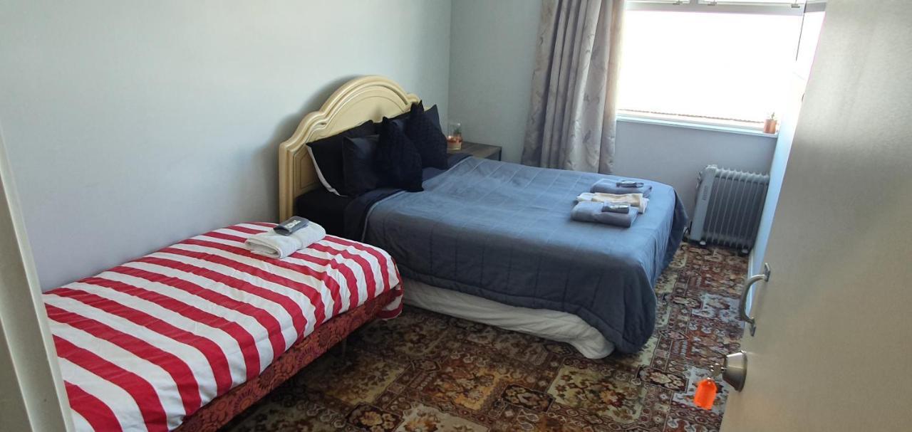 Hotel Motueka Backpackers, Loud Live Music Friday Saturday Nights מראה חיצוני תמונה